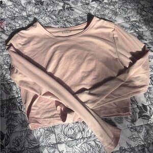 SHEIN Pink Crop Top Long Sleeve
Size: M